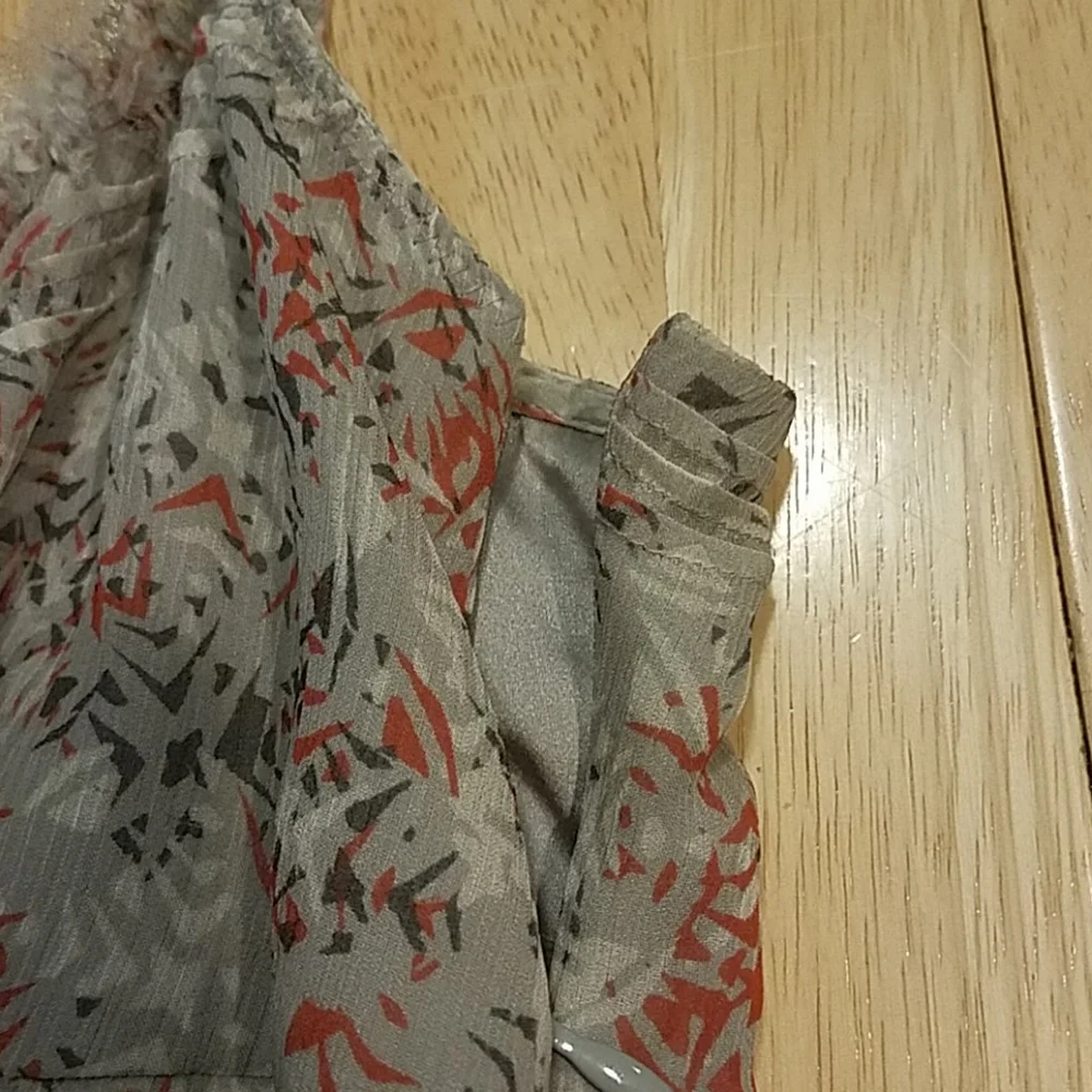 Elie Tahari silk pleated ruffle v-neck floral camisole Small - Picture 2 of 9